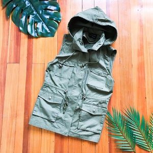 Cotton Twill Utility Vest with Hood